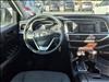 2019 Toyota Highlander LE - thumbnail 10