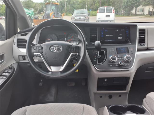 2017 Toyota Sienna LE 7-Passenger