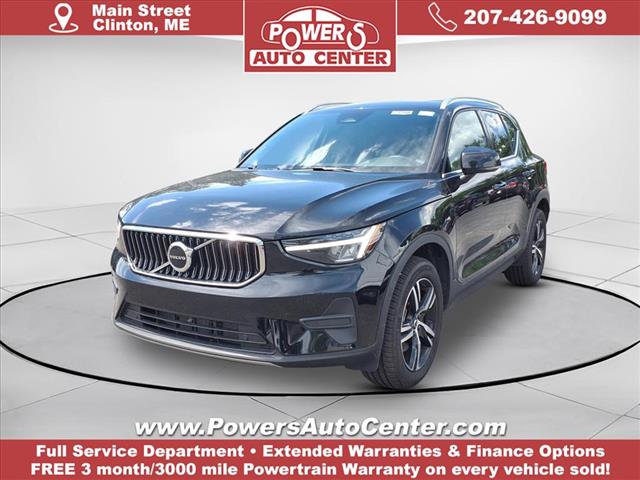 2025 Volvo XC40 B5 Core Bright Theme