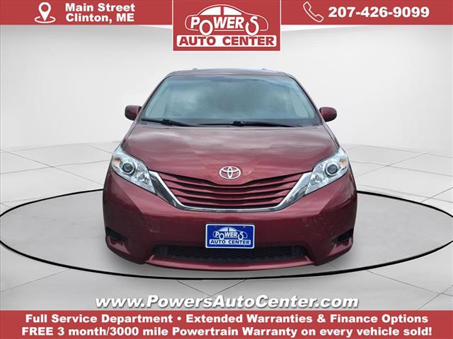2017 Toyota Sienna LE 7-Passenger