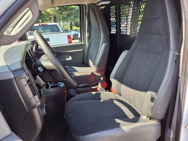 2022 Chevrolet Express 2500