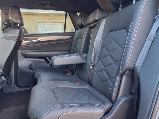 2025 Volkswagen Atlas Cross Sport SE 4Motion