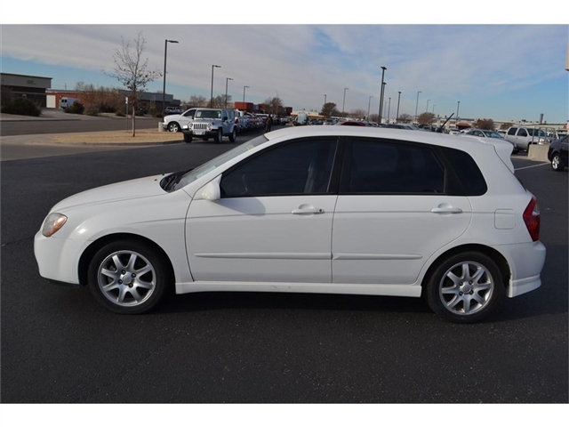 2006 Kia Spectra 5 photo 2