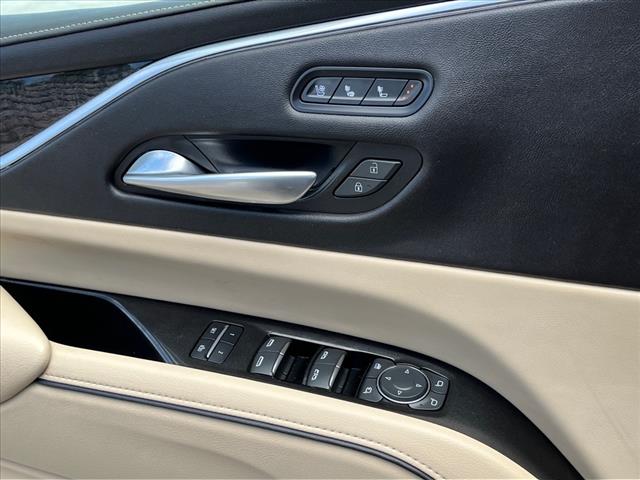 2022 Cadillac Escalade ESV Premium Luxury