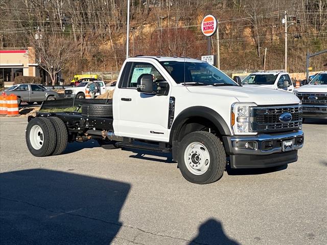 2025 Ford F-600SD XL