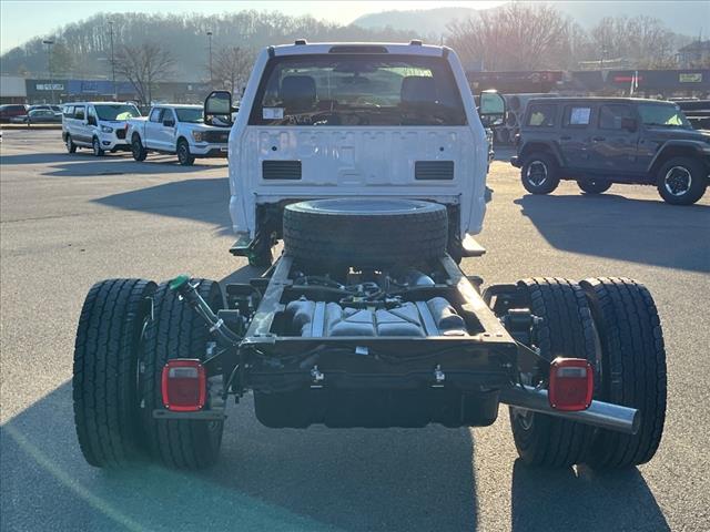 2025 Ford F-600SD XLT