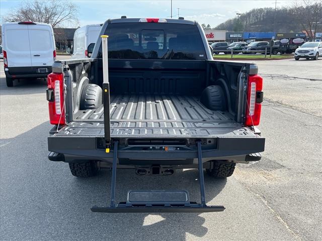 2023 Ford F-350 Super Duty Lariat