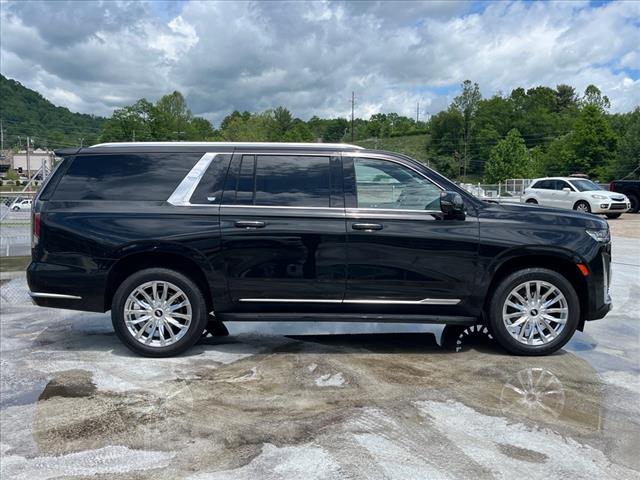 2022 Cadillac Escalade ESV Premium Luxury