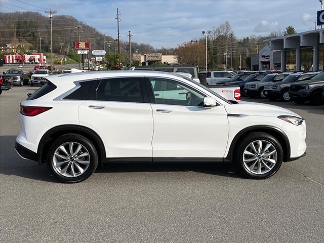 2022 INFINITI QX50 LUXE