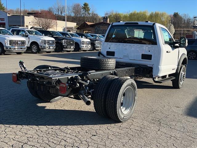 2025 Ford F-600SD XL