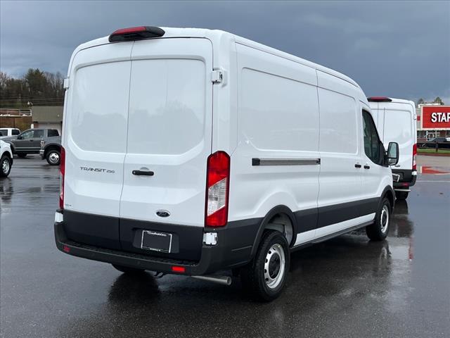 2025 Ford Transit 250