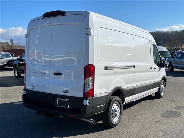 2025 Ford Transit Base
