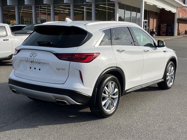 2022 INFINITI QX50 LUXE