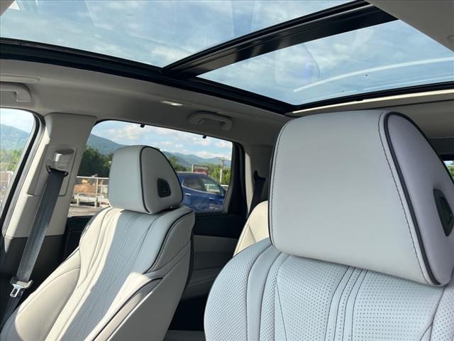 2025 Acura MDX SH-AWD w/Advance