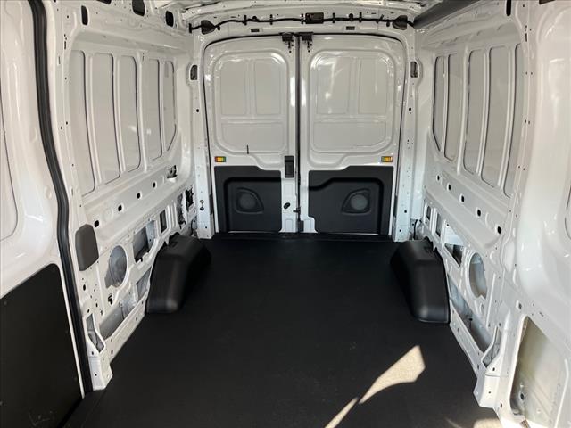 2025 Ford Transit Base
