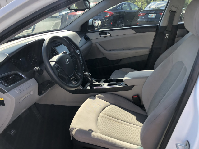 Preowned 2016 HYUNDAI Sonata SE for sale by Langdale Honda of Valdosta in Valdosta, GA