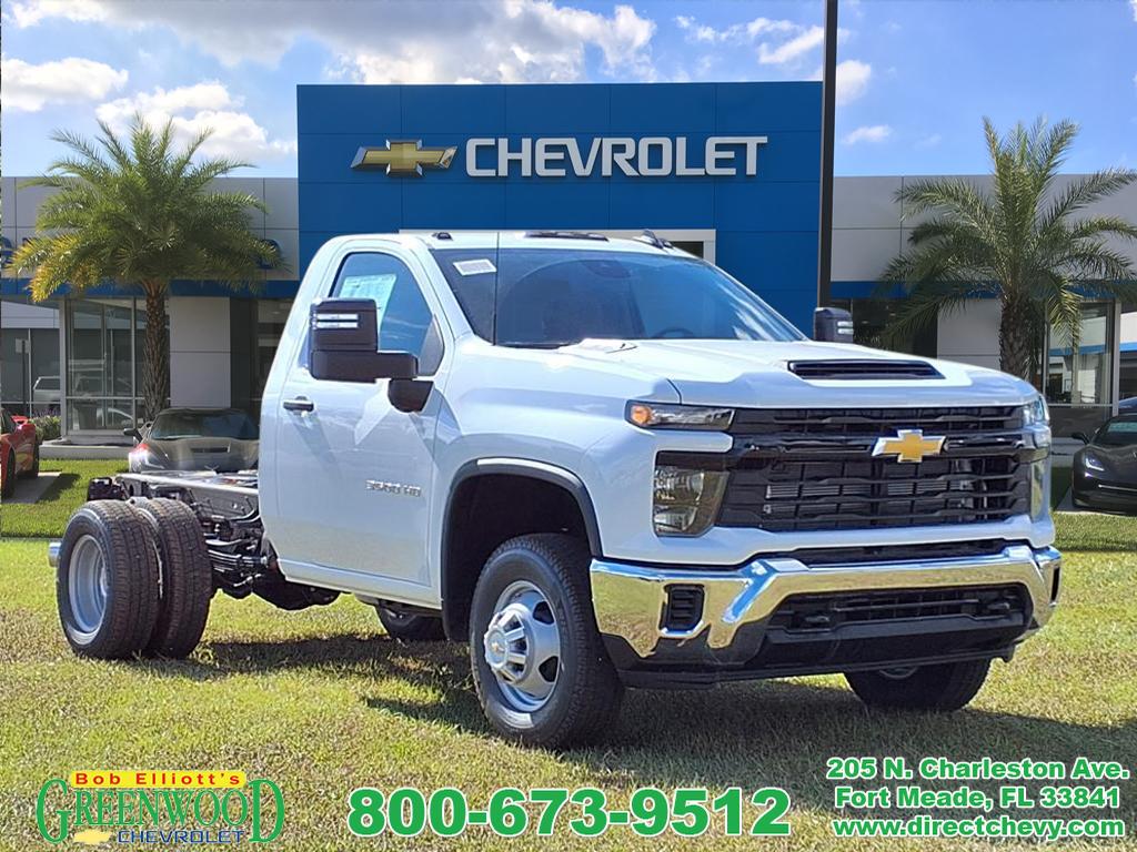 2026 Chevrolet Silverado 3500HD CC Work Truck