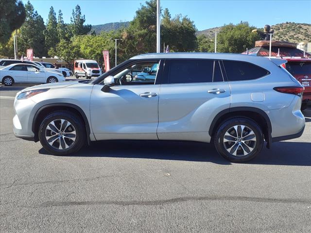 Preowned 2021 TOYOTA Highlander XLE for sale by Thousand Oaks Toyota in Thousand Oaks, CA