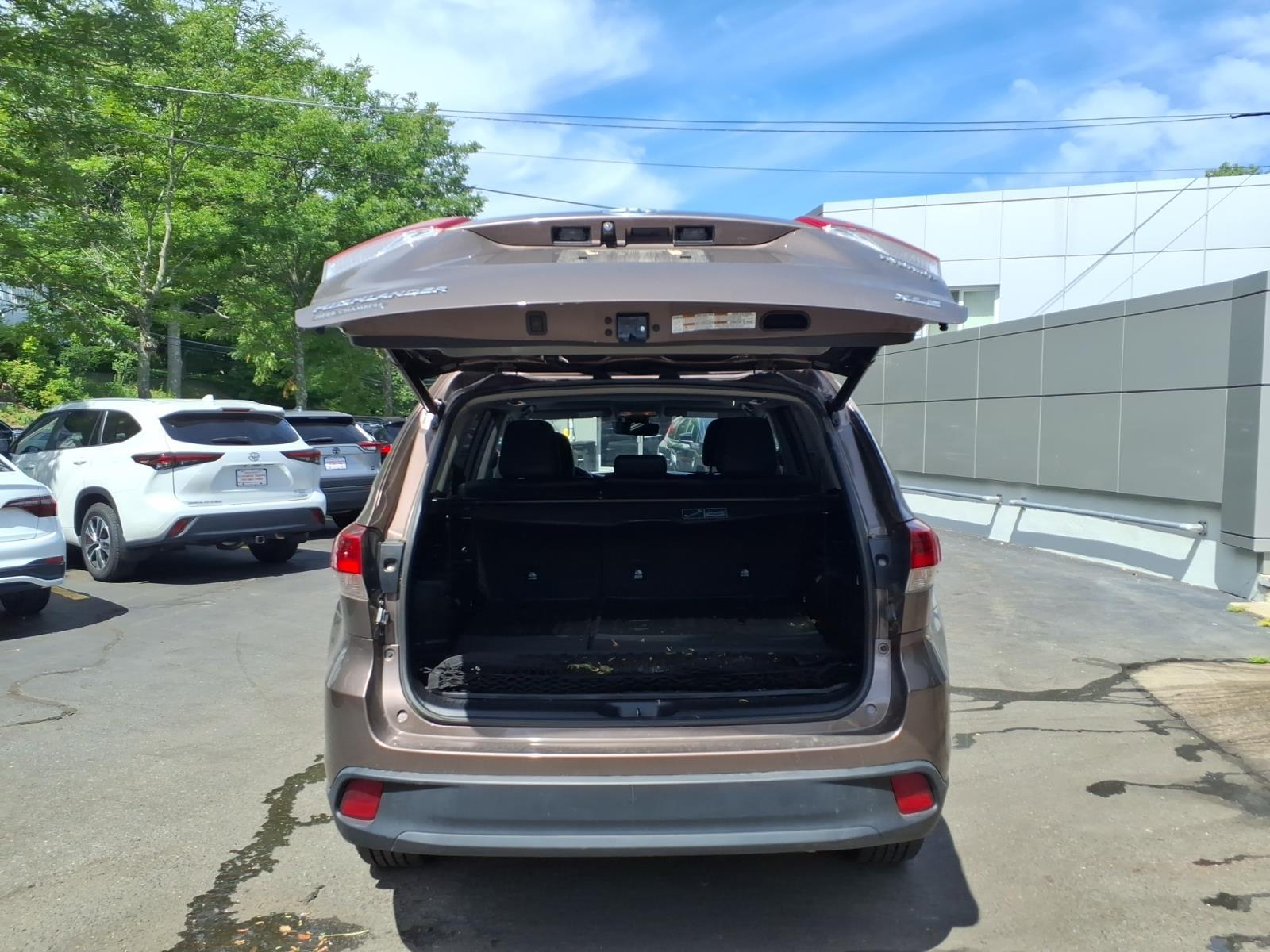 Used 2019 Toyota Highlander Hybrid SUV