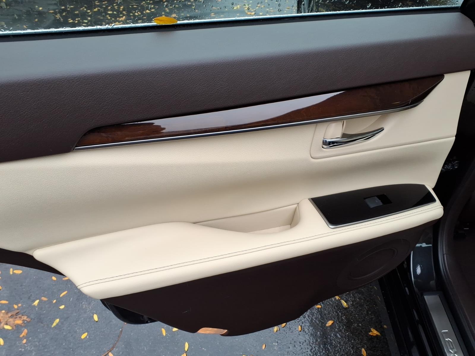 Used 2017 Lexus ES 350 Sedan