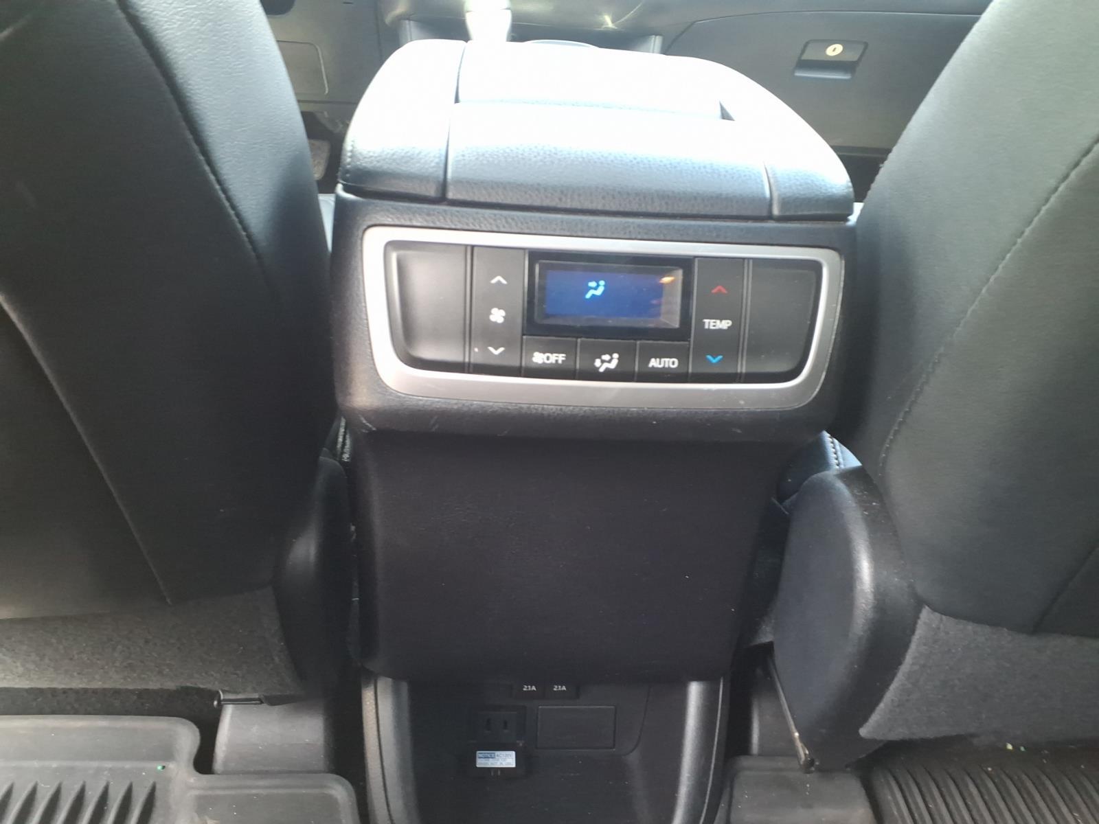Used 2019 Toyota Highlander Hybrid SUV