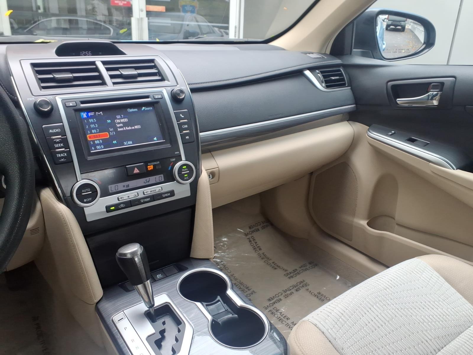 Used 2013 Toyota Camry Hybrid Sedan