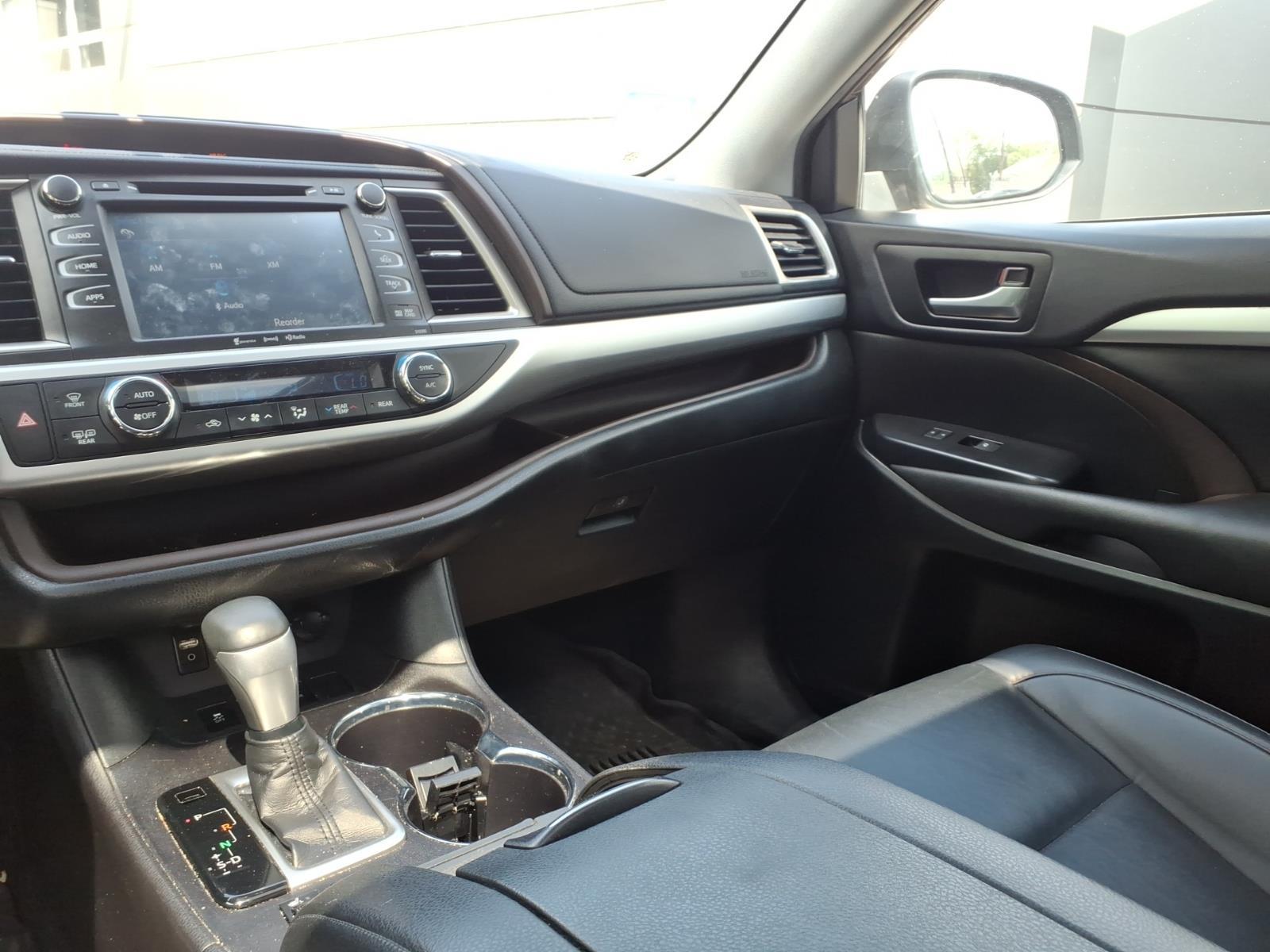 Used 2019 Toyota Highlander Hybrid SUV