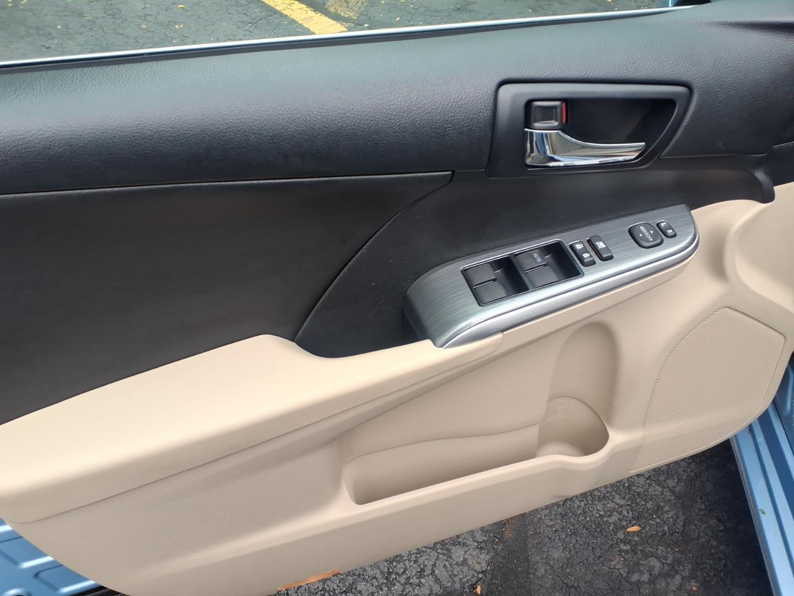 Used 2013 Toyota Camry Hybrid Sedan