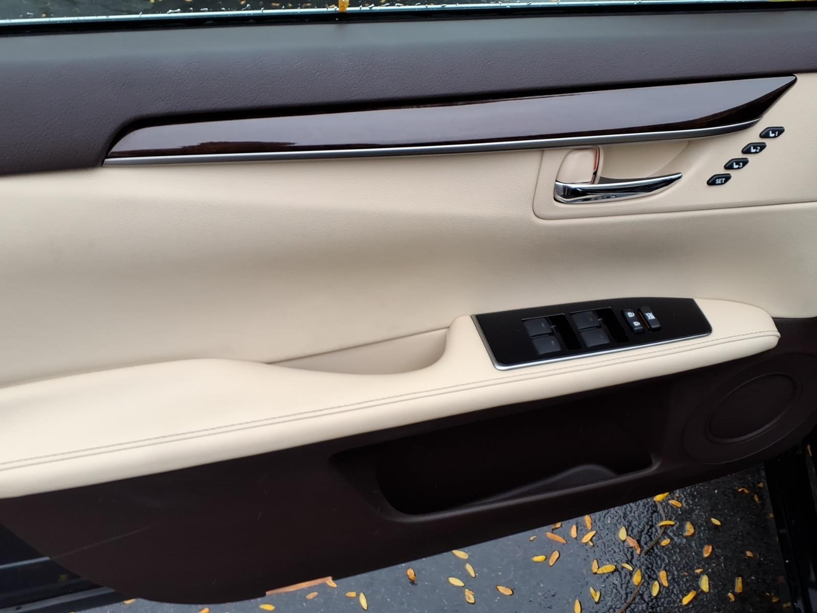 Used 2017 Lexus ES 350 Sedan
