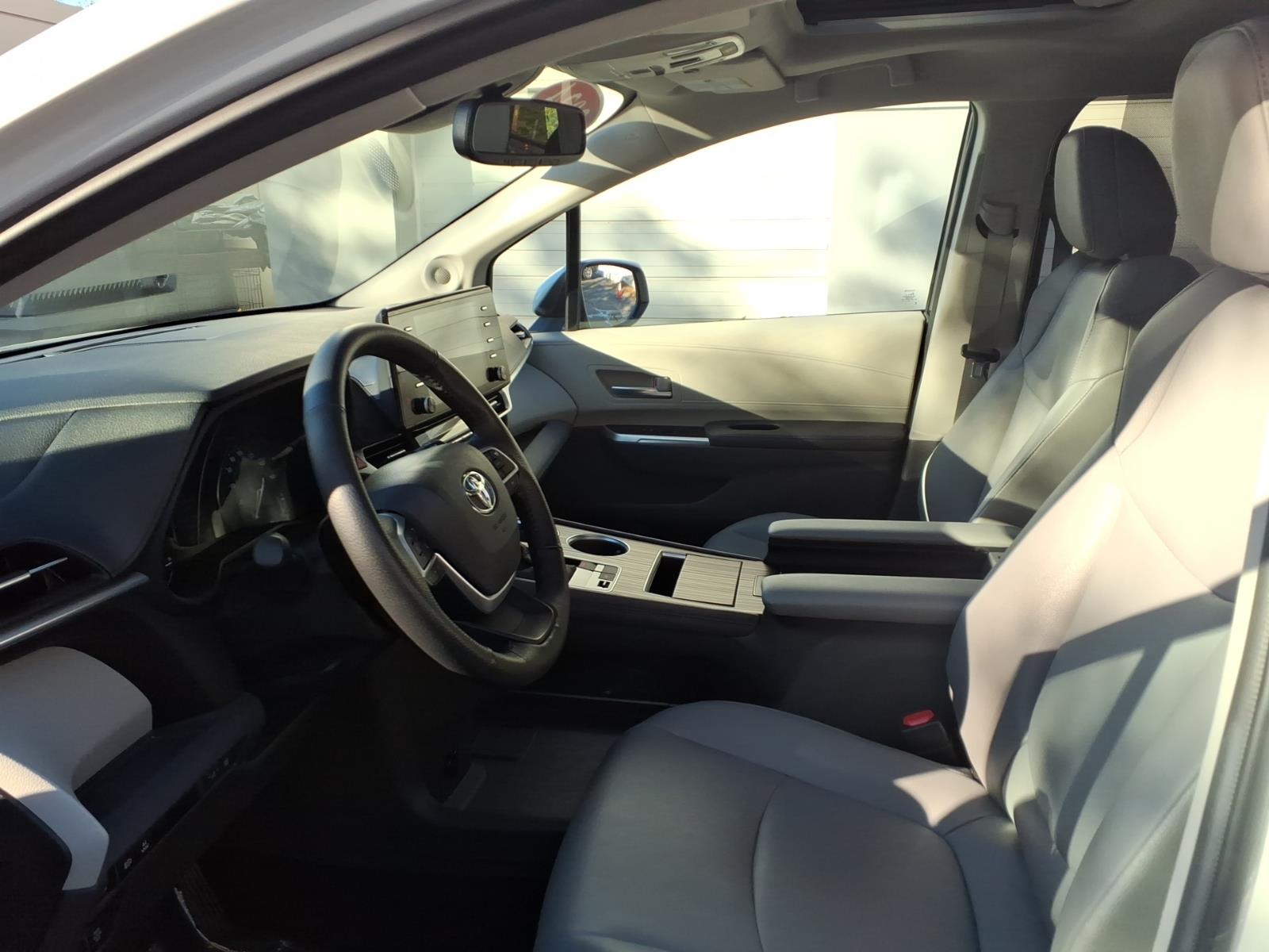 Used 2024 Toyota Sienna Van