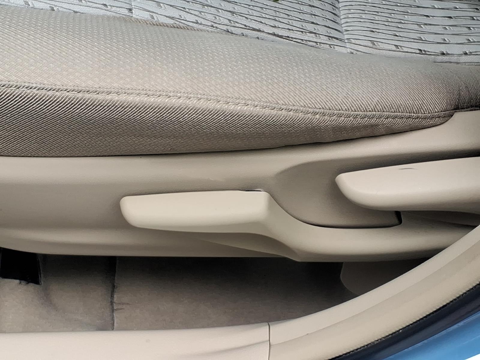 Used 2013 Toyota Camry Hybrid Sedan