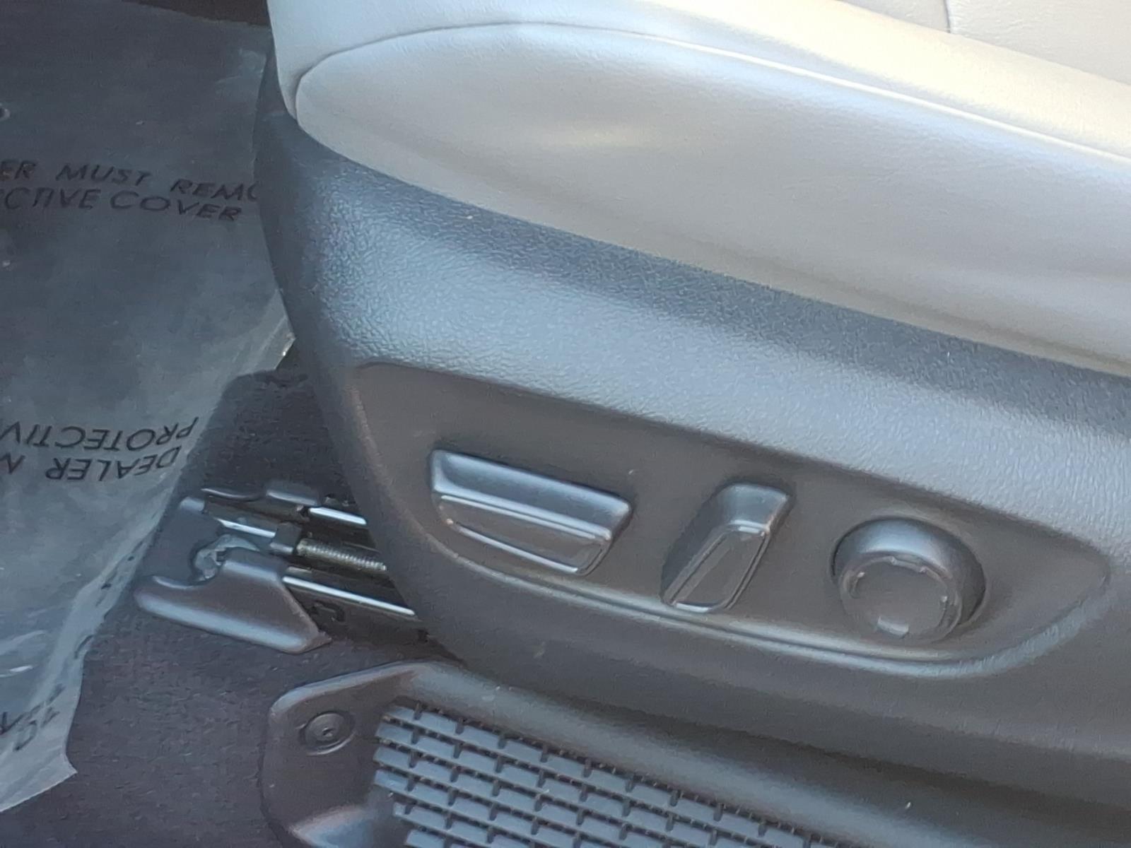 Used 2024 Toyota Sienna Van