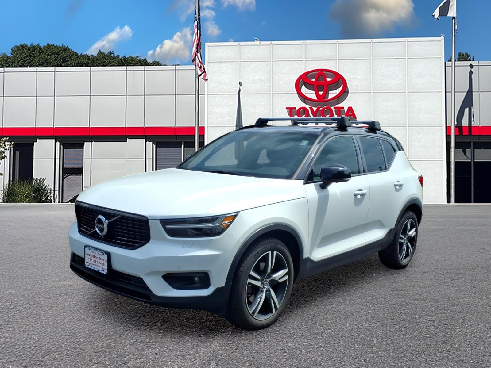 2021 Volvo XC40 T5 R-Design AWD