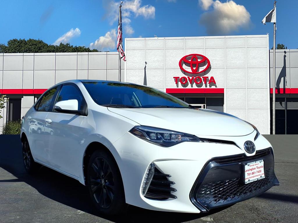 2017 Toyota Corolla SE's photo