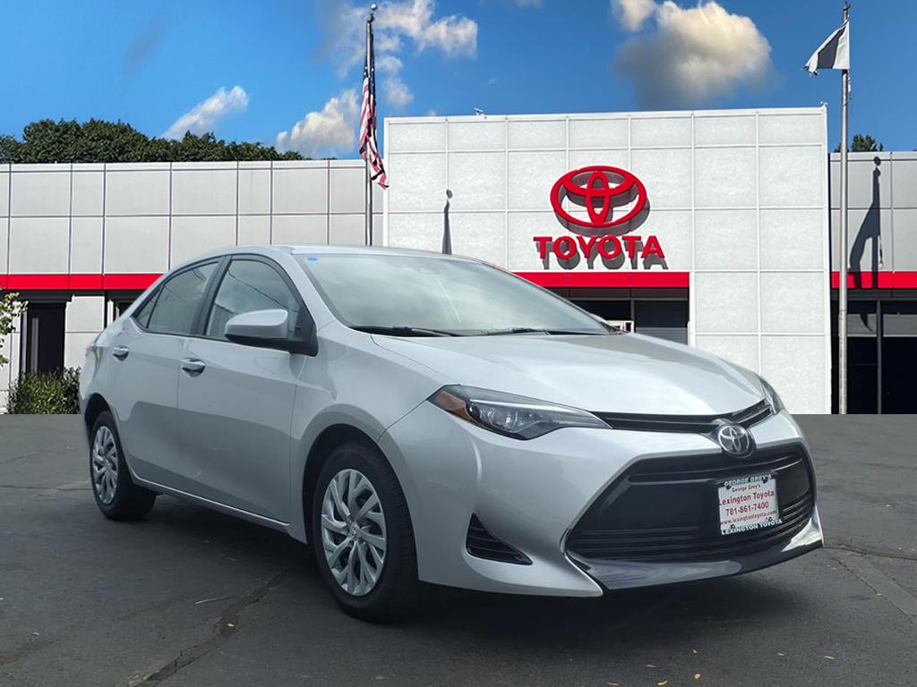 2018 Toyota Corolla LE's photo