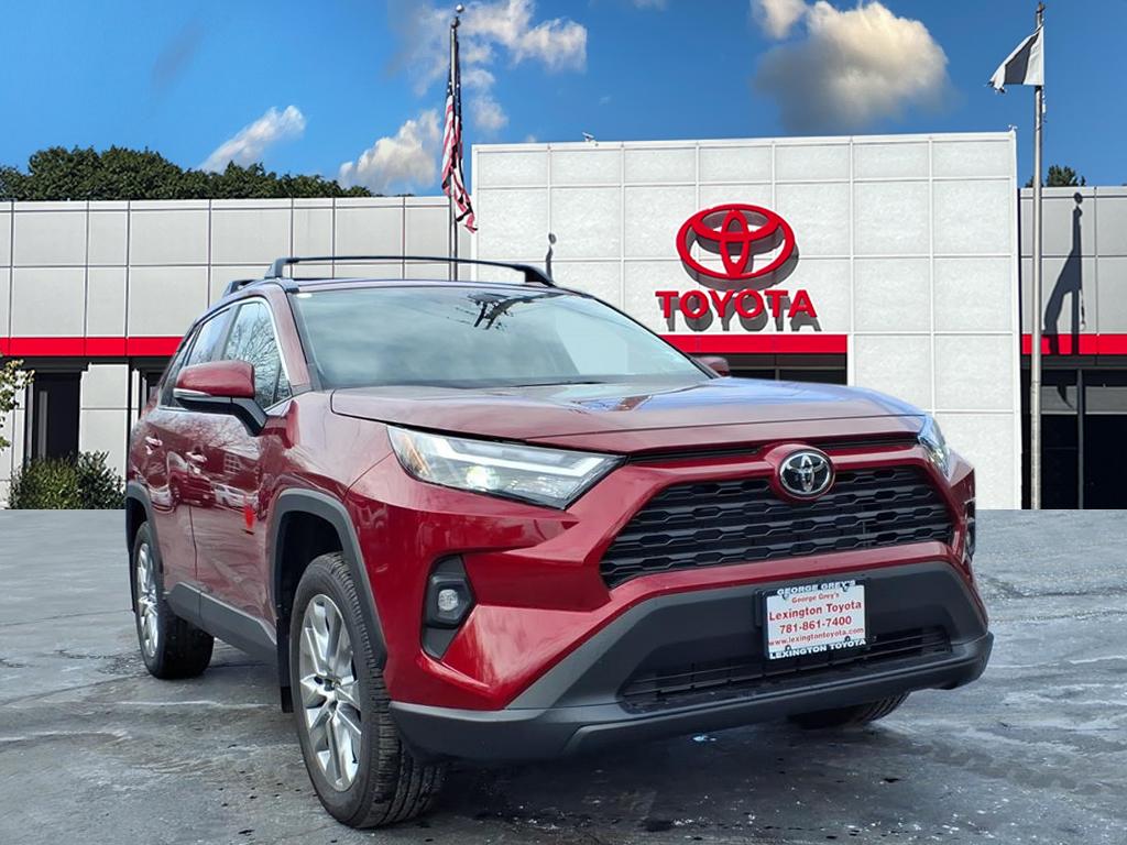 2025 Toyota RAV4 XLE Premium's photo