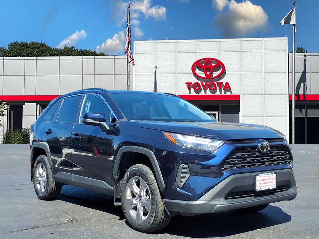 2022 Toyota RAV4 XLE's photo