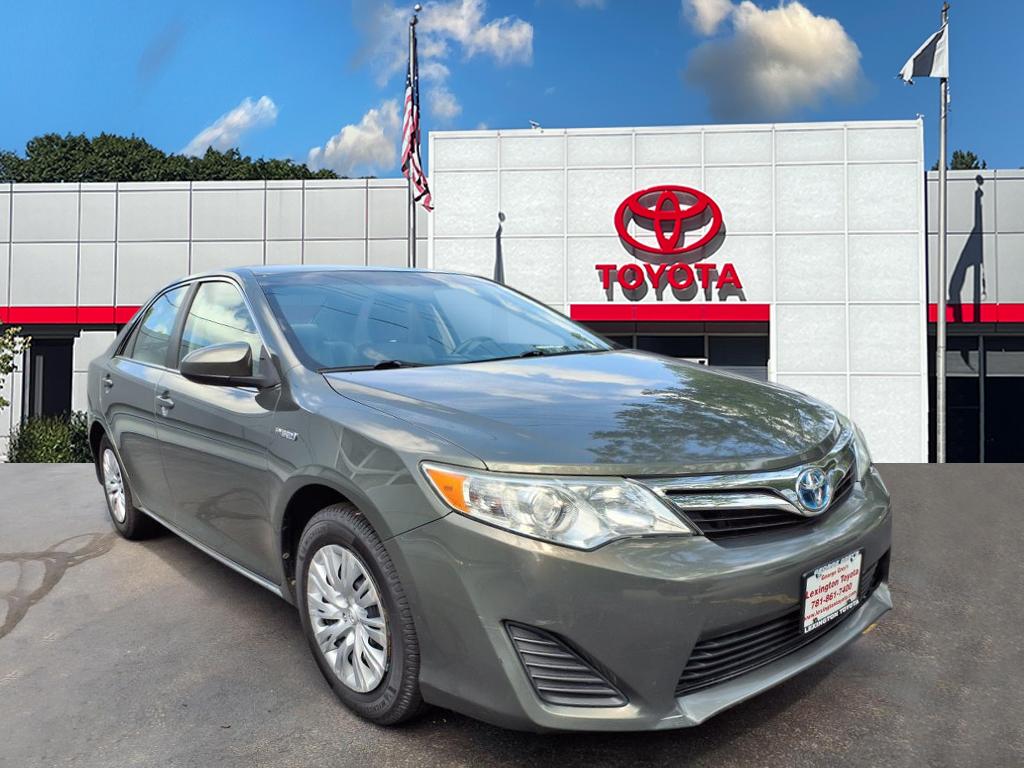 2013 Toyota Camry LE Hybrid's photo