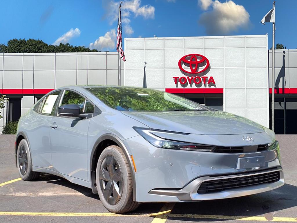 2025 Toyota Prius SE's photo