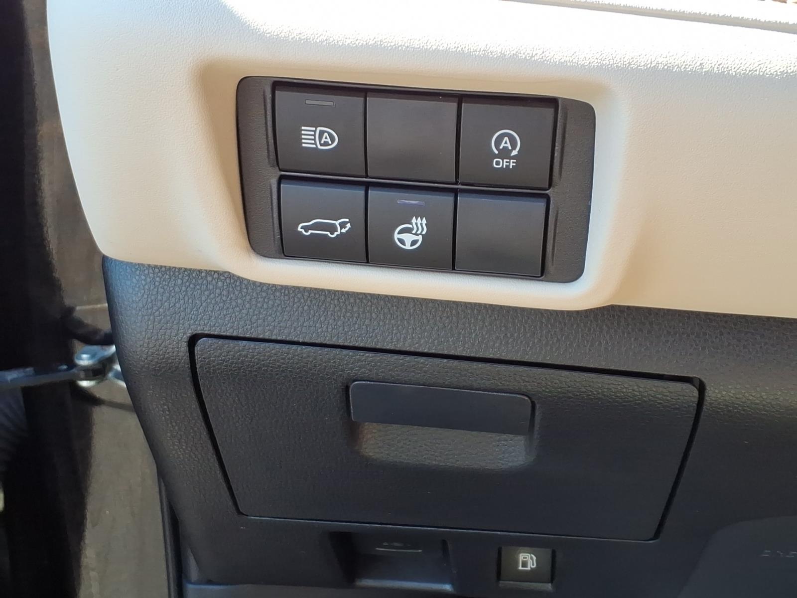 Used 2023 Toyota Highlander SUV