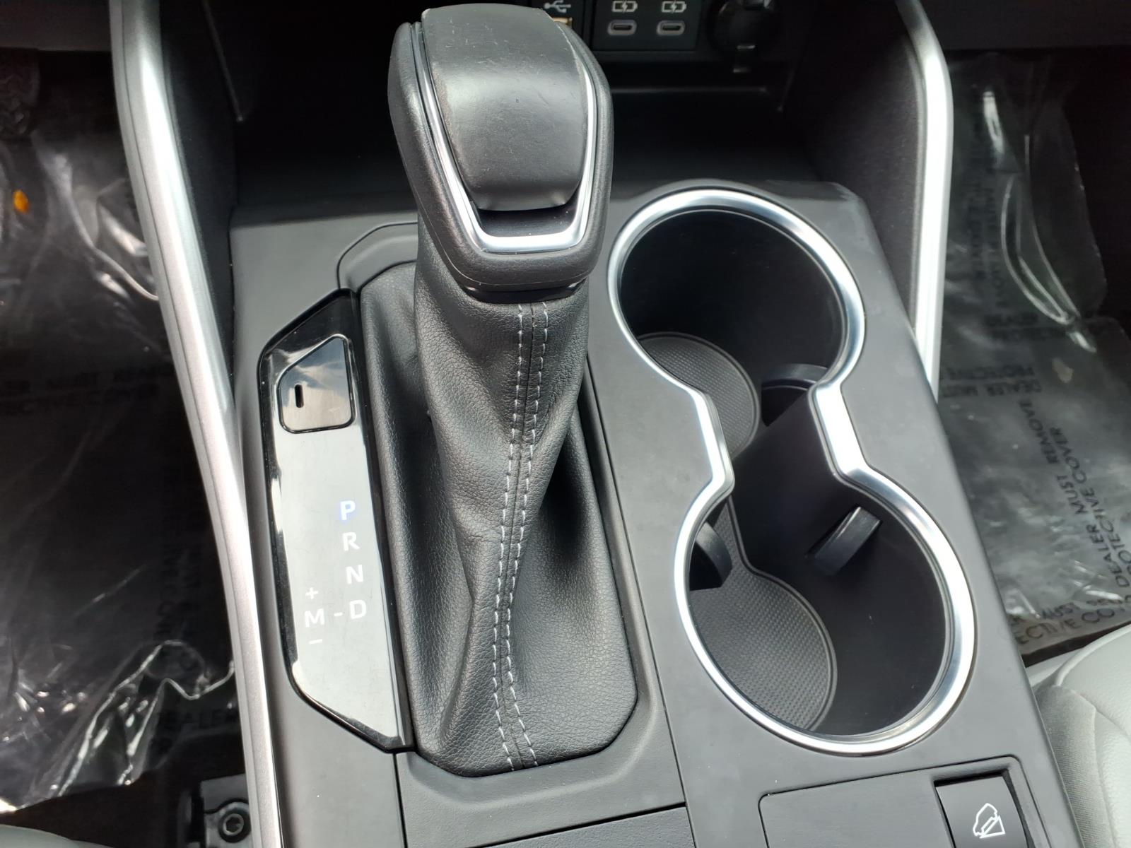 Used 2023 Toyota Highlander SUV