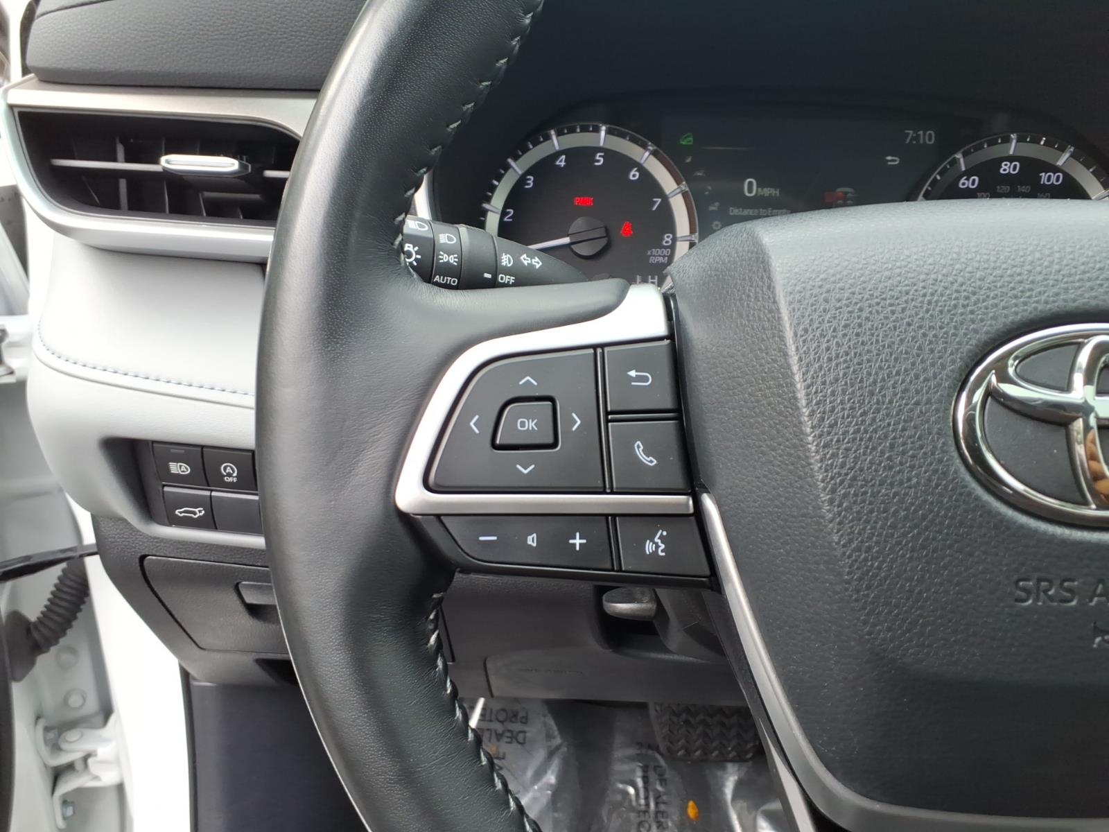 Used 2023 Toyota Highlander SUV