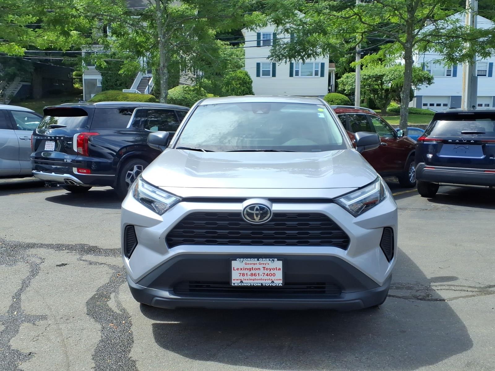 View vehicle photo 2