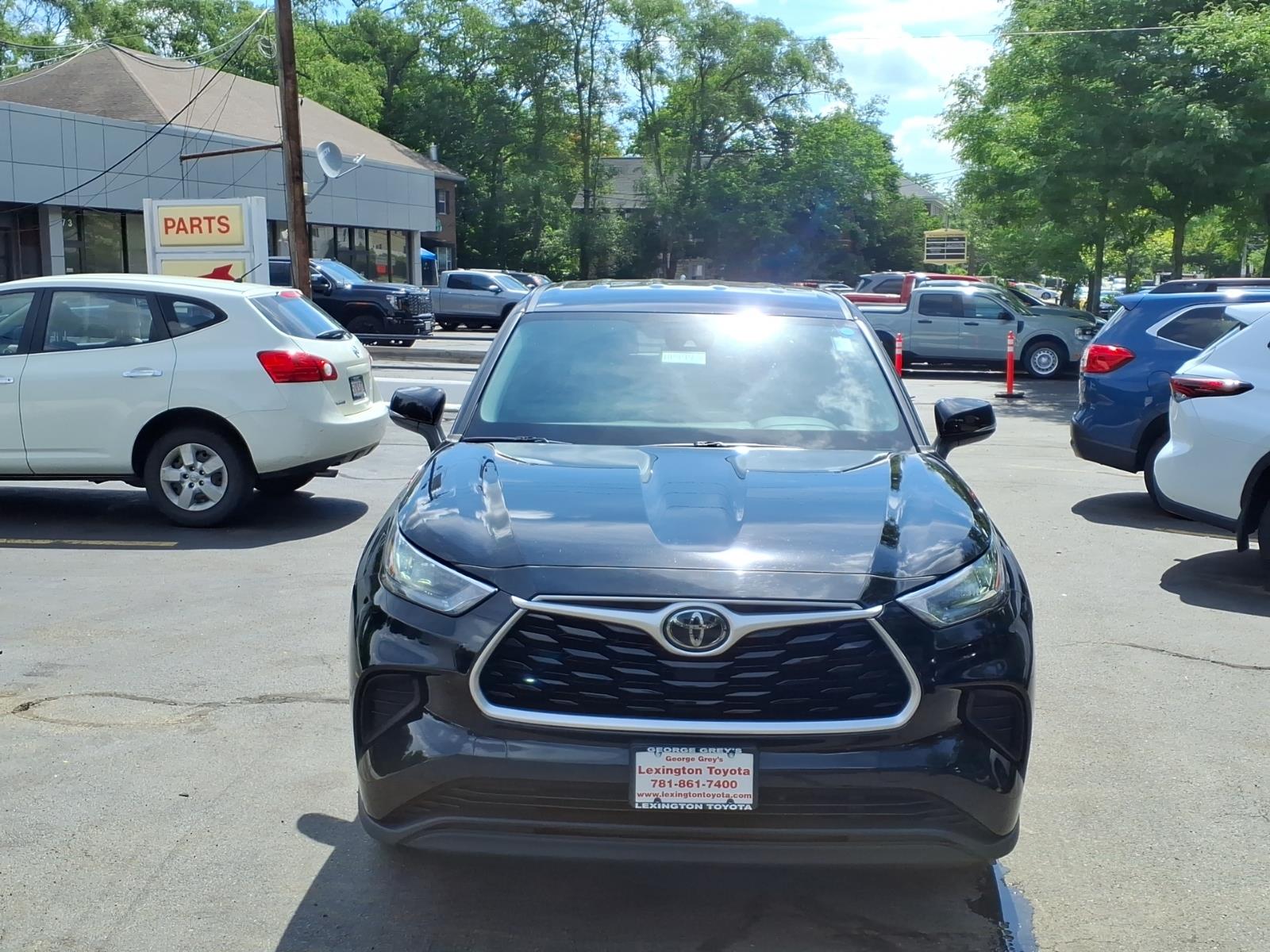 View vehicle photo 2