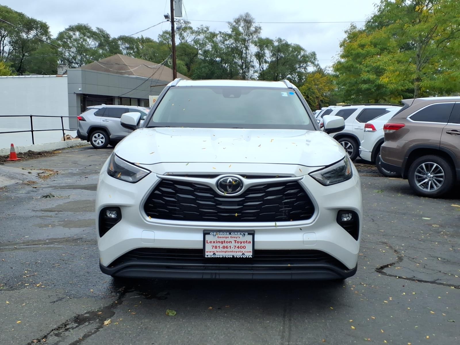 Used 2023 Toyota Highlander SUV