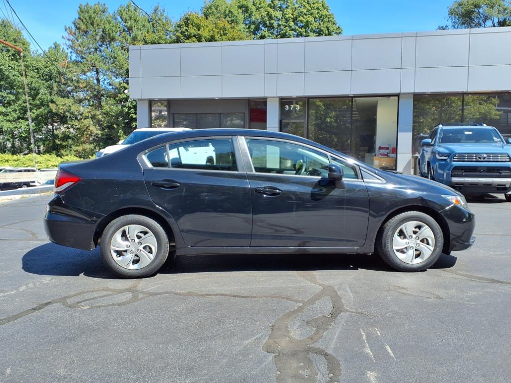 Used 2013 Honda Civic LX with VIN 19XFB2E55DE064830 for sale in Lexington, MA
