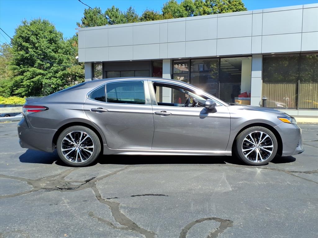 Used 2019 Toyota Camry SE with VIN 4T1B11HK5KU176180 for sale in Lexington, MA