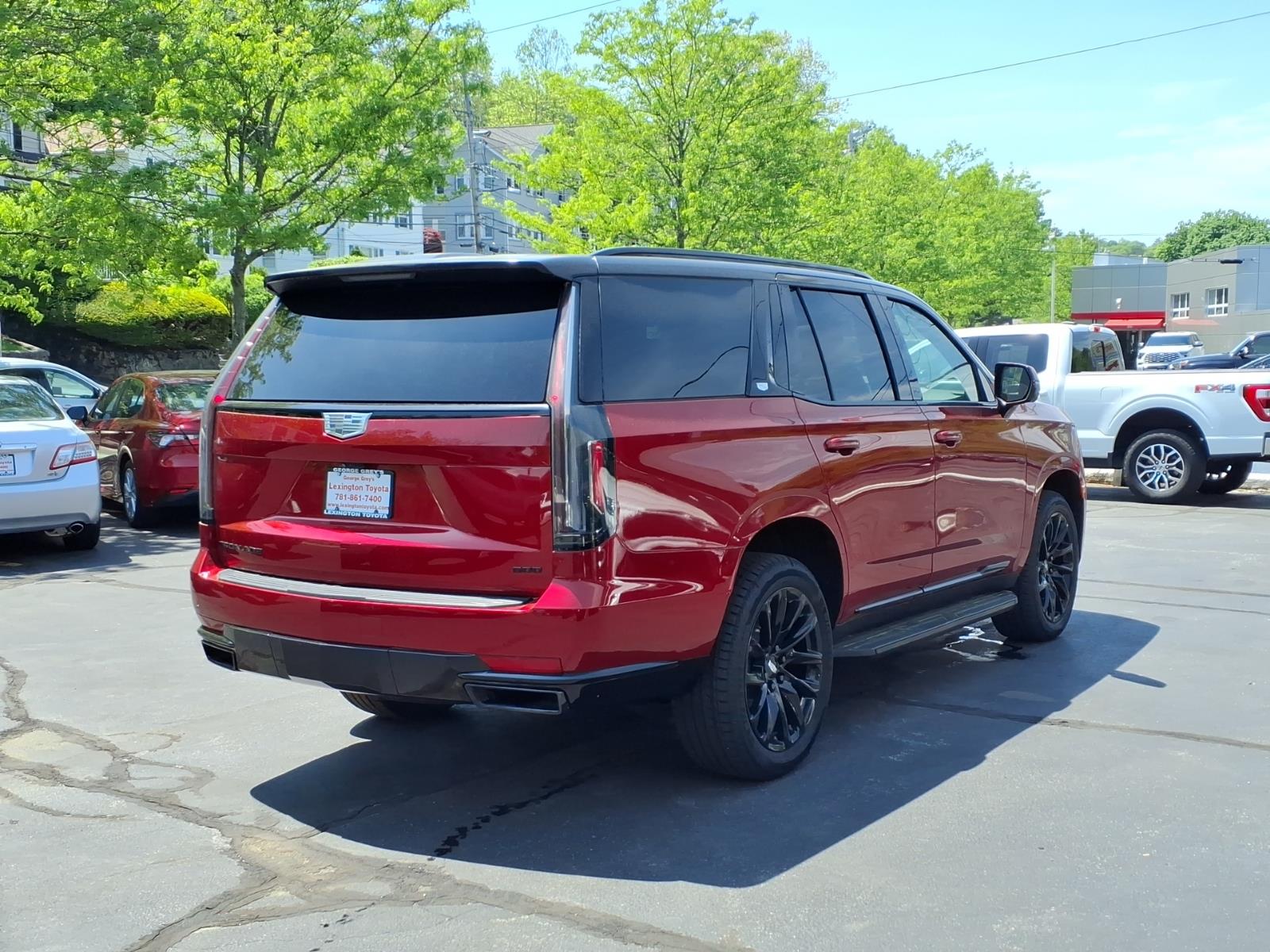 2024 Cadillac Escalade Sport - Photo 5