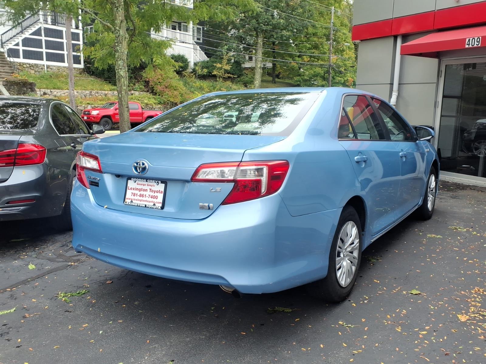 Used 2013 Toyota Camry Hybrid Sedan