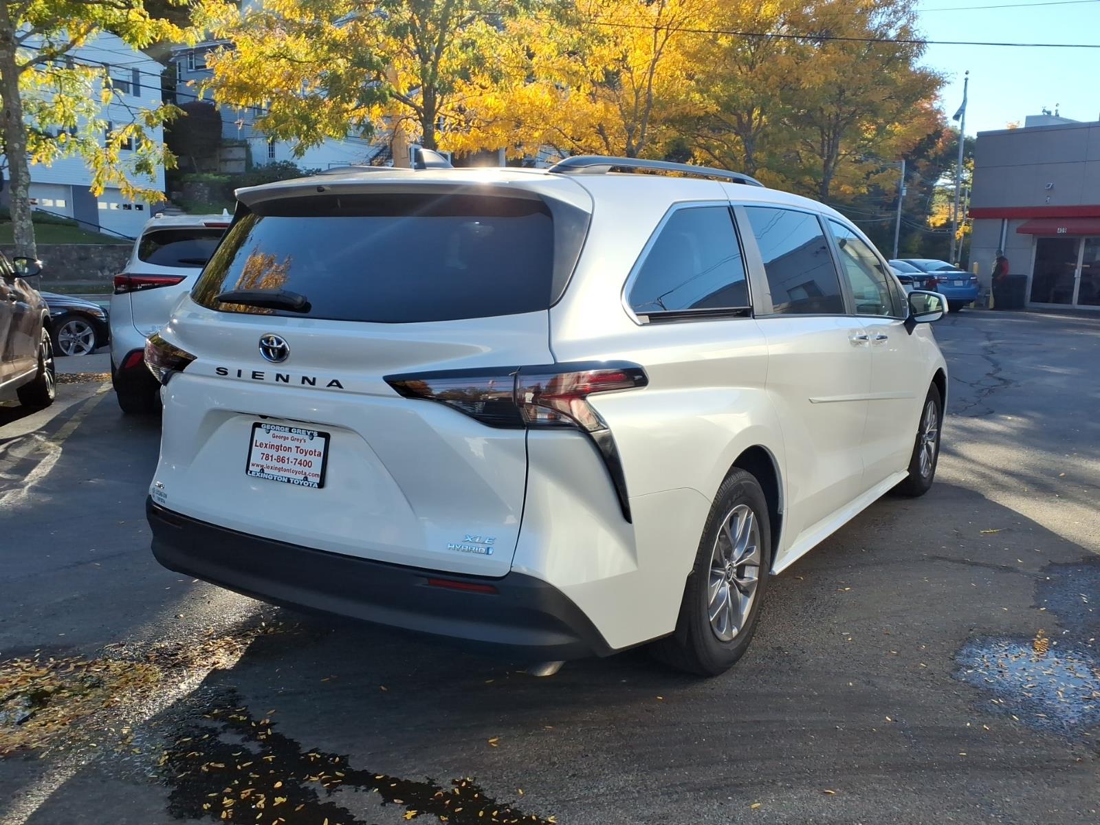 Used 2024 Toyota Sienna Van
